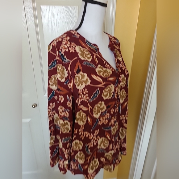 DANIEL RAINN FLORAL BLOUSE,  SIZE XL - Picture 8 of 11